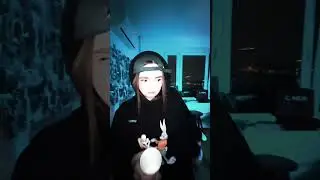 Я танцую одна 