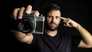 How to photograph against a black background with flash