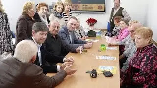 Alberto Fabra visita el Centro para Mayores 'Columbretes' de Castellón