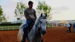 AQUÍ Y AHORA - Tini, el gran cambio de Violetta - Jorge Blanco
