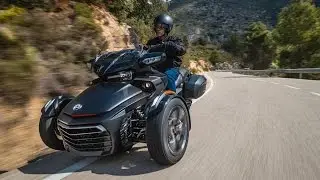 Riding the Can-Am Spyder F3 Limited in Altea, Spain