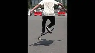Super slow motion Pop Shove-it 