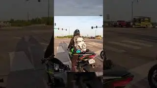 Die Biker erschraken wegen einer Polizeisirene 🚨