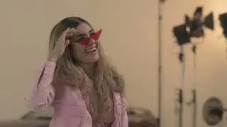 RUNAWAY (INDIE KID) BACKSTAGE - LU DE LA TOWER