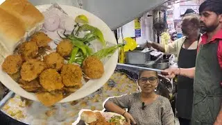 પ્રખીયાત દાળવડા વરસાદ માં તો Ahmedabad  લાઇન લાગે છે