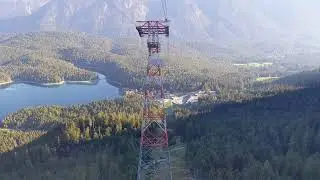 Mit der Seilbahn auf die Zugspitze.