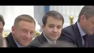 Путин подарил Мутко самоучитель английского языка!