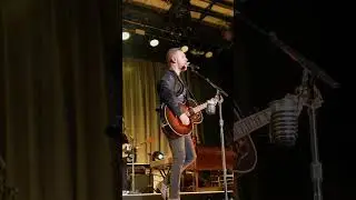We've loved getting to play our cover of 'I Won't Back Down' for y'all on the #MightAsWellBeUsTour
