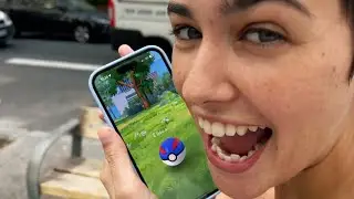 Catching Pokémons with my wife!