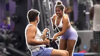 PONIENDO PESO EXTRA A ESCONDIDAS DE LA GENTE EN EL GYM!