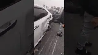 This morning on M2. Plz don't go on motorway during fog season.