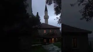 Ömer Paşa Camii akşam namazı ezanı Montenegro , Karadağ - Bar