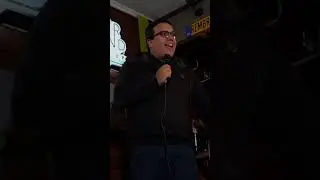 Envíeselo a otro fan de la PostDay. #standup #standupcomedy #humor #risas #comedia #comediante