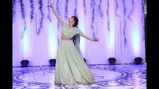 Bride’s Heart-melting Dance for her Parents | Valhav Re Nakhawa | 2019