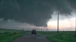 Beaver Oklahoma Area Chase, INSANE Rotating Wall Cloud, Brief Tornado June 17th 2023