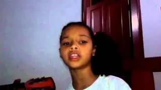 MUITO LINDA CANTANDO !!!!!!