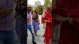 В СВОЙ ВАГОН ВОШЛА ОНА! #90seurodance #танцы #dance