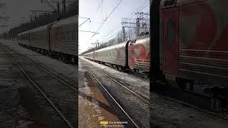 28.02.2024. Пассажирский поезд, проезжающий у ст.Тайнинская.