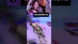 Чел на дереве