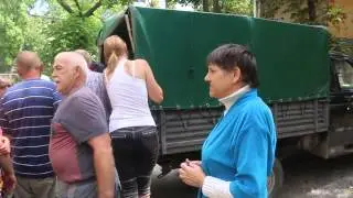 Раздача гуманитарной помощи в Октябрьском   'Паспорт не надо