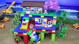 Мультики для детей/Большой дом из конструктора/Цветные игрушки/Развивающая игра/Лего/Башня
