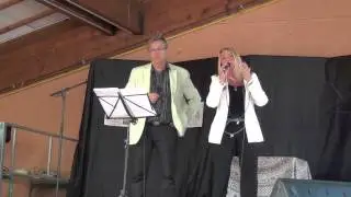 duo Luce Phil Maman tu es la plus belle du monde Cuges les Pins
