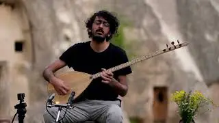 Muhlis Berberoğlu - Bahçalarda Mor Meni (Sad Turkish Music Saz Instrumental)