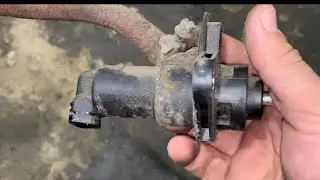 REPLACING THE CLUTCH MASTER CYLINDER ON A GAZELLE NEXT / BLEEDING THE CLUTCH WITH A MERCEDES TRAN...