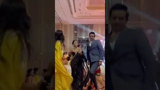 Wedding වලට ගියාම මෙහෙම නටන ඔයාගේ යාලුවා වත් මෙන්ශන් කරගෙන යමුද? 🙈 | Weddings in Srilanka 🥳