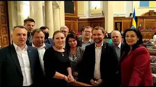 Батько наш—Бандера! Депутаты от Европейской солидарности спели песню в Верховной Раде