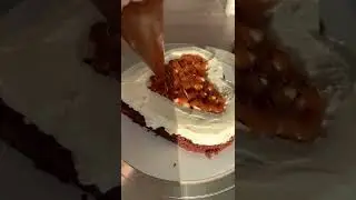 Как Вам дизайн торта? ❤️