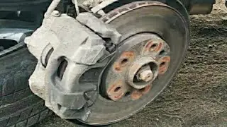 REPLACEMENT OF BRAKE PADS AND BRAKE DISCS OPEL VECTRA C