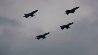 MCGRAFFIO - NO WAR ON