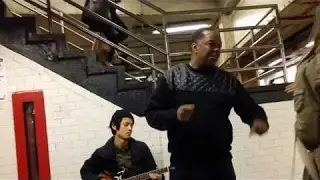 Mike Yung - Let's Get it On