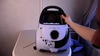 How to disassemble a Philips vacuum cleaner