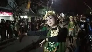 karnaval sampai maghrib masih belum selesai.