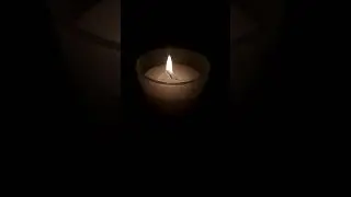 музыка для медитации с горящей свечкой