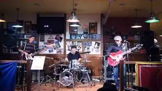 Johnny Perez Trio - Things that I used to do
