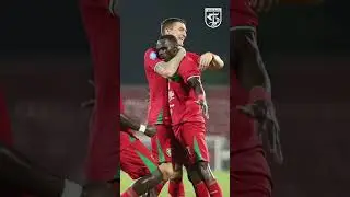 Selamat menyongsong hari Senin dengan senyum merekah Bonek dan Bonita💚