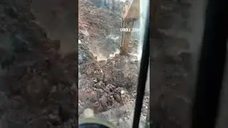 Excavator di tambang Batu Bara yang berasal