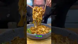 SPICY Szechuan pepper corn Zha Jiang Mein Pork Noodles 🍜 delicious 🤤