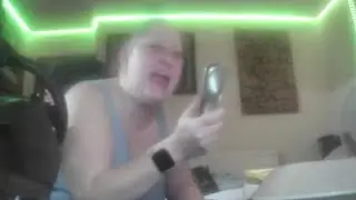Gert Vicster Calls the Police Over Being Called an Onion Head
