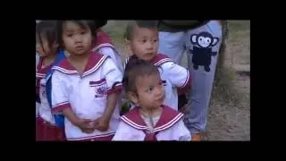 มอบเงินศูนย์เด็กเล็กและอนุบาลคลิตี้ล่าง อ.ทองผาภูมิ