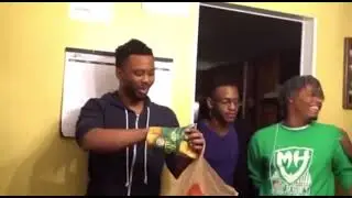 Juice WRLD chilling with his friends (2017)