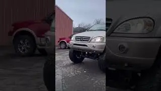 LOOk AT THIS !!! 2X lifted Mercedes M class