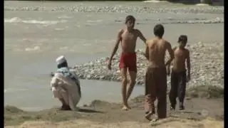 La danse des garçons Afghans