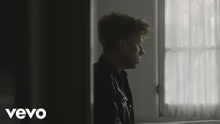 Erik Hassle - No Words (Official Video)