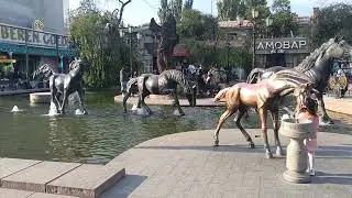 Фонтан с конями Айчурек. Бишкек
