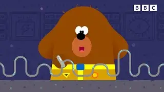 Doing Puzzles with Duggee | Learning with Duggee | Hey Duggee