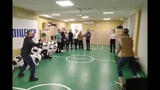 Импровизация. Игра мужа и жены в теннис